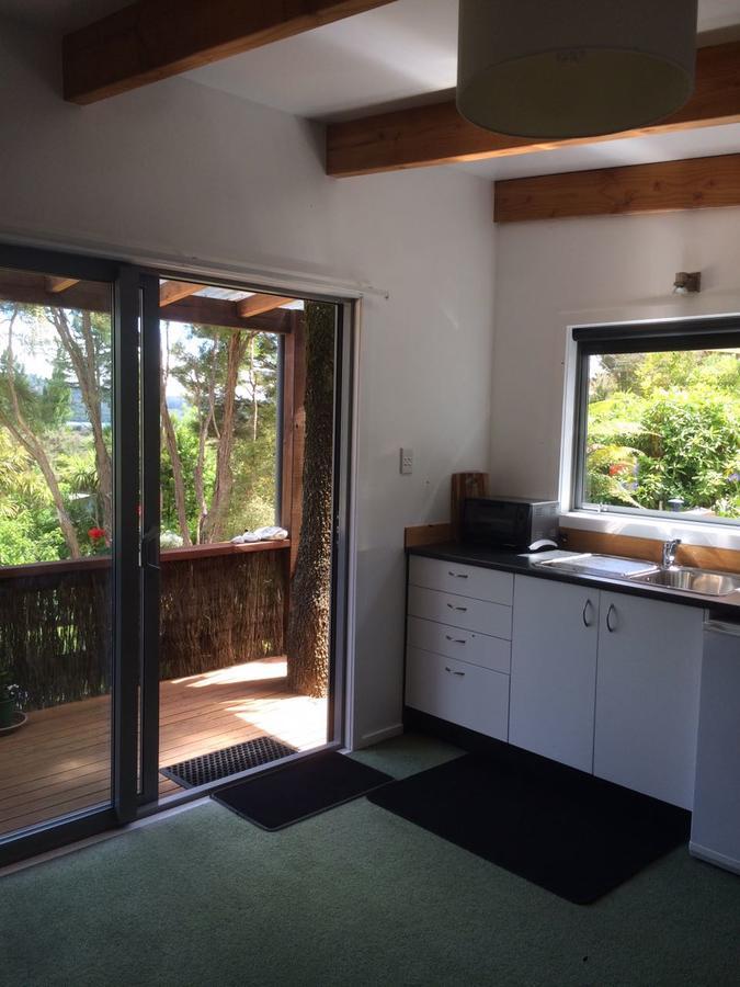 Cabbage Tree Chalet Parapara ภายนอก รูปภาพ